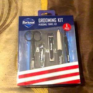 Barbasol Grooming Kit